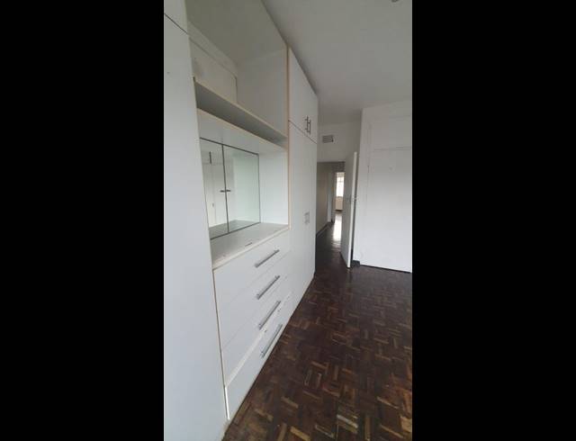 2 BEDROOM APARTMENT FOR SALE IN WYCHWOOD